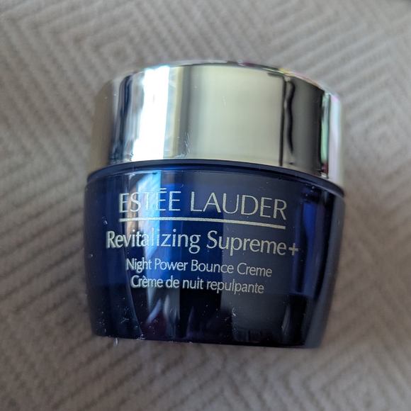 Estee Lauder Skincare and Makeup Set - Picture 2 of 10